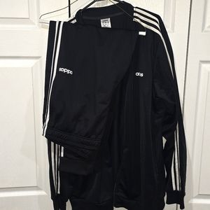 Adidas tracksuit black XXL